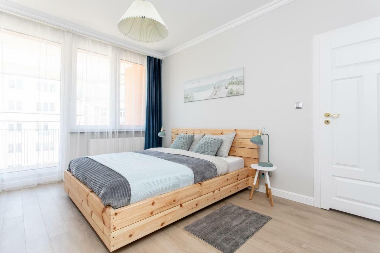 Praia Apartments - Srodmiescie Gdynia Swietojanska 2 Sypialnie Exteriör bild